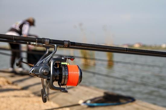 Reduceri la lansetele de crap Shimano in toate magazinele autorizate din tara